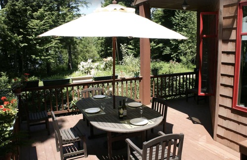 Purgatory Casa | Pet-Friendly, Peaceful 3-Bedroom Vacation Home on Cobboseecontee Lake
