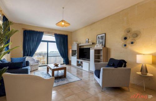 Birbuba Apartamento | Pet Friendly Penthouse, Rooftop Jacuzzi with Views