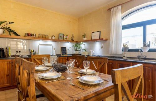Birbuba Apartamento | Pet Friendly Penthouse, Rooftop Jacuzzi with Views