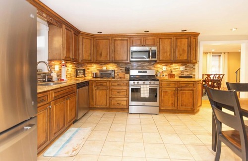 Town Bank Casa | Pet-Friendly - Pool - Shuffleboard - Foosball - XBox - The perfect Cape May retreat for your whole family!