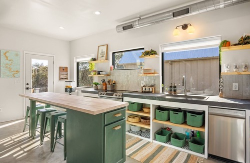 Granbury Casa | Pet-friendly retreat in Granbury with loft, fire pit, and boat launch 2 mi away.