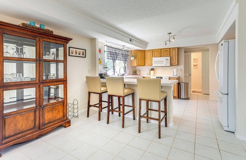Green Valley Ranch Casa | Pet-Friendly Retreat w/ Fenced Yard in Denver