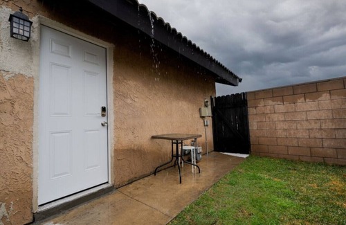 Ontario Casa | Pet-Friendly Room Near Airport with Free Parking