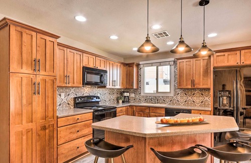 Scottsdale Highlands Estates Casa | Pet-Friendly Scottsdale Retreat w/ Pool & Patio!