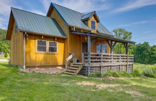 Seaman Cabina | Pet Friendly Seaman Vacation Rental w/ Fire Pit!
