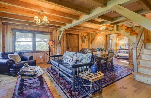 Seaman Cabina | Pet Friendly Seaman Vacation Rental w/ Fire Pit!