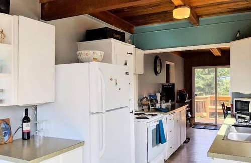 Florence Casa | Se admiten mascotas, casa de un solo nivel con vista al mar - Driftwood Heights