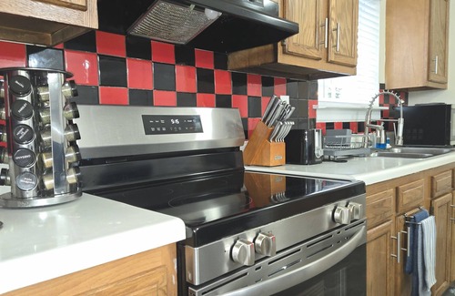 North Chesterfield Casa | Pet-friendly spacious home with parking! Large deck & close to major attractions