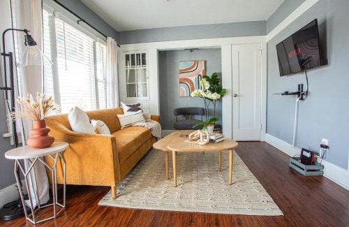 Willmore Apartamento | Pet-Friendly Stay, Mins to Beach, Conv Ctr, Prkg LB B