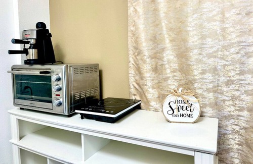 Paradise Hills Apartamento | Pet-Friendly Studio with a Big Yard