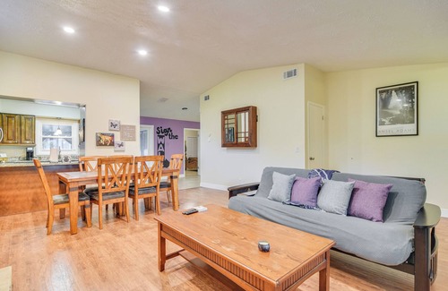 Oldsmar Casa | Pet-Friendly Tampa Bay Getaway: Walk to the Water!