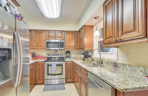 Oldsmar Casa | Pet-Friendly Tampa Bay Getaway: Walk to the Water!