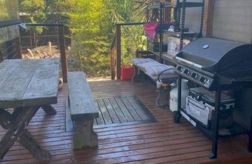 Phillip Island Cabina | Pet friendly Tiny bungalow - 5 minute walk to the beach!