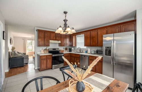 Clarksville Apartamento | Wild Joy| King Bed, Pet-Friendly Stay, Fenced Yard