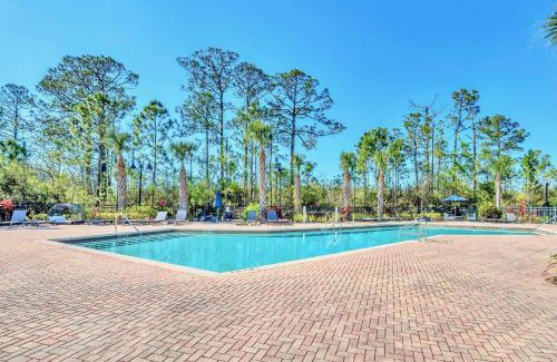West Kissimmee Casa | Pet-Friendly - Upstay Condo w Pool Hot Tub Sauna