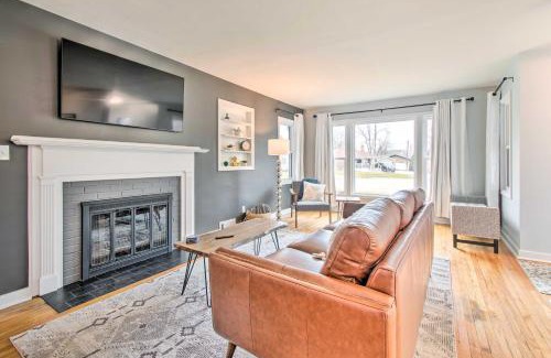 Normal Casa | Pet-Friendly Uptown Normal Home Steps to ISU