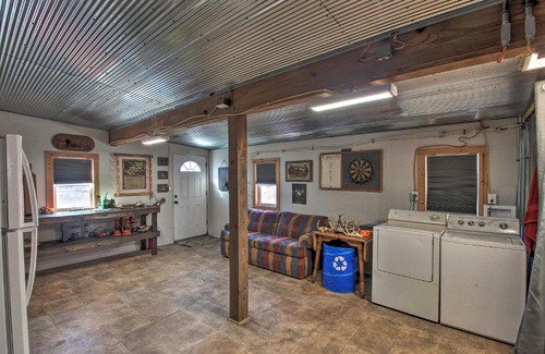 Dawn Apartamento | Pet-Friendly Vacation Rental in Braymer!
