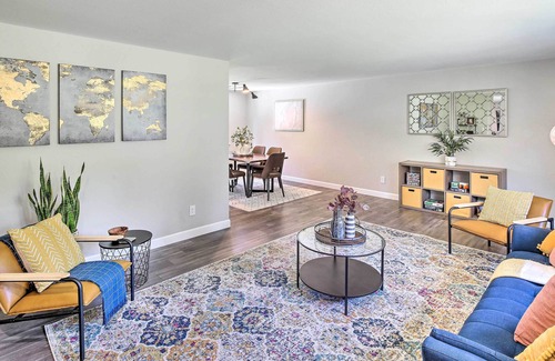 University Place Casa | Pet-Friendly Washington Gem w/ Yard & Hot Tub!