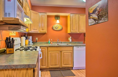 Warrens Cabaña | Pet-friendly Warrens Cabin w/ Fire Pit!
