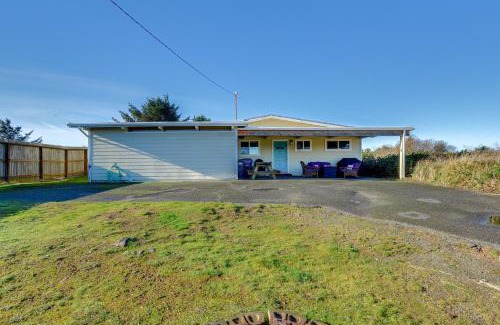 Ocean Shores Casa | Pet-Friendly Washington Retreat with Hot Tub and Deck!
