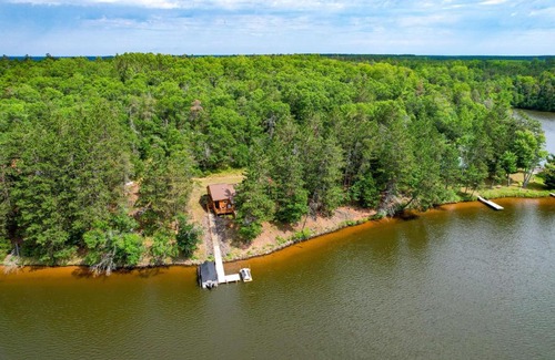 Minong Casa | Pet-Friendly Waterfront Minong Cabin with Fire Pit