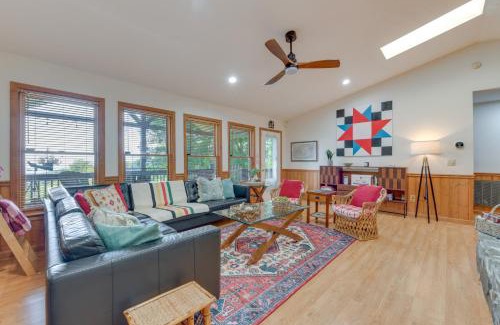 Waynesville Casa | Pet-Friendly Waynesville Retreat with Hot Tub!