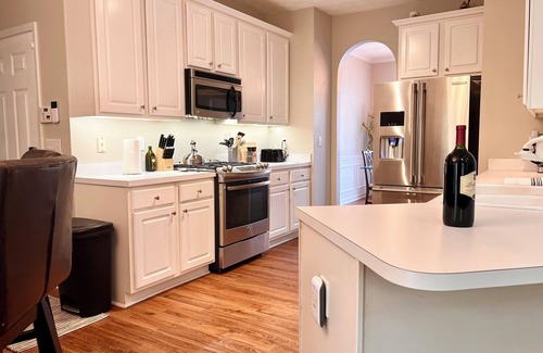 Austell Casa | Pet-Friendly with Fenced Yard: Braves, Six Flags, Nature Escapes & Atlanta Hub!