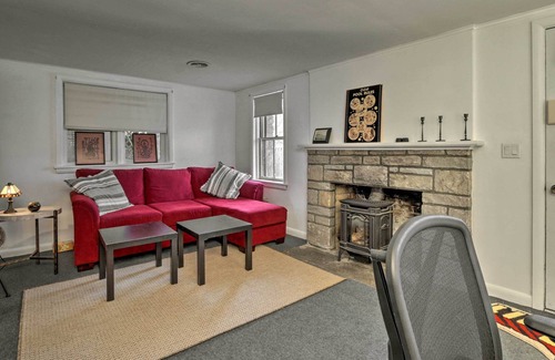 Woodbury Cabaña | Pet-Friendly Woodbury Cottage w/ Fire Pit & Pool!