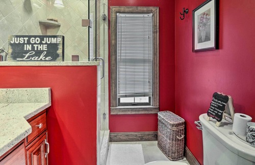Woodbury Cabaña | Pet-Friendly Woodbury Cottage w/ Fire Pit & Pool!