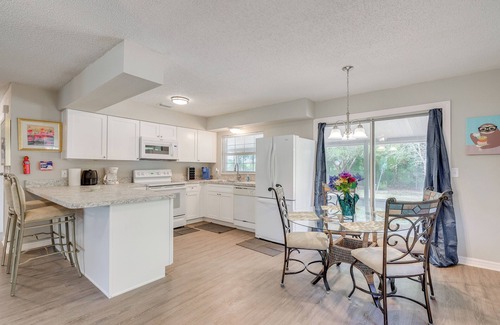 Summerfield Casa | Pet-Friendly Yard: Summerfield Home Near Golf