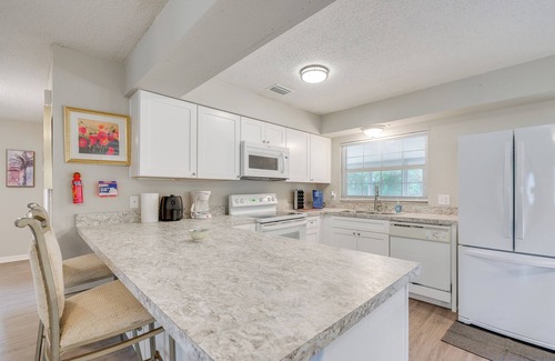 Summerfield Casa | Pet-Friendly Yard: Summerfield Home Near Golf