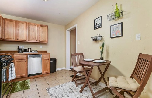 East Allegheny Casa | ★Pet Friendly★1BR/1BA House!★Great Location★