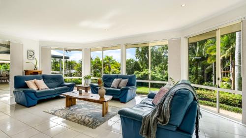 Ocean Shores Casa | Petal and Palm - Coastal home surrounded by nature