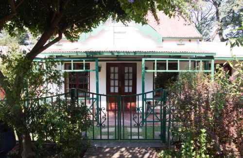 Pretoria Apartamento | Petal Faire Cottage