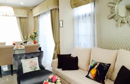 Kamphaeng Phet Apartamento | Peters Villa