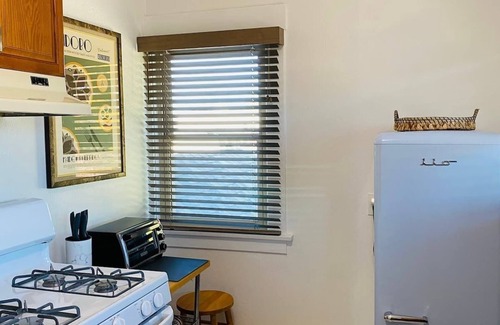University Heights Apartamento | Peterson Retreat In The Heart Of San Diego 1 Bedroom Apts by RedAwning