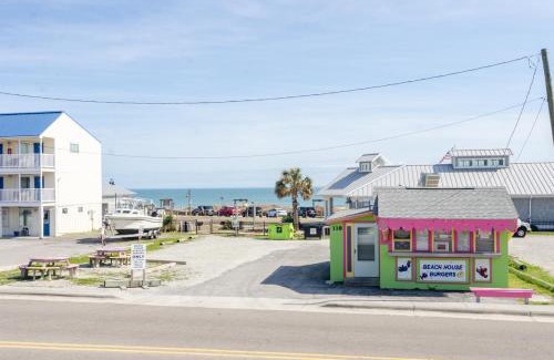 Kure Beach Casa | Petersons Apt A by Bryant Real Estate
