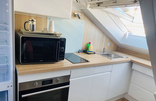 Epernay Apartamento | Petit Appartement à 200 m du Centre et des Maisons de Champagne Prestigieuses
