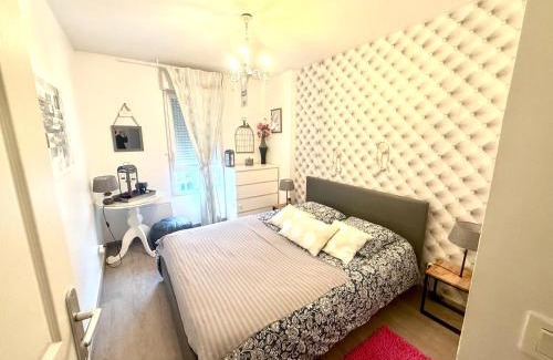 Coudray Apartamento | Petit Erdre - 2 chambres- gd appt ensoleillé- accès PMR