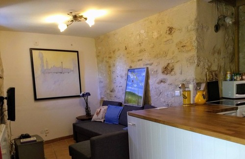 Cornillon Cabaña | Petit Maison Broche - Casa de piedra, piscina grande, la viña, tranquilo, cerca de la aldea