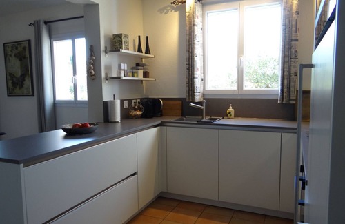 Nans-les-Pins Casa | Petit Paradis Villa 44 by Interhome