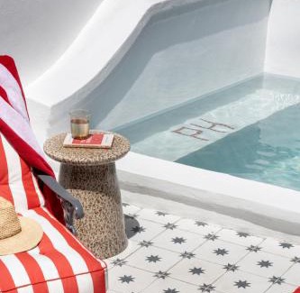 Sea Point Hotel | Petit Pineapple House