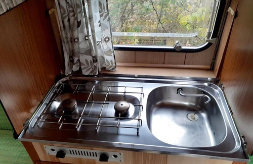 Polleur Otro | Petite caravane vintage aux portes des Fagnes