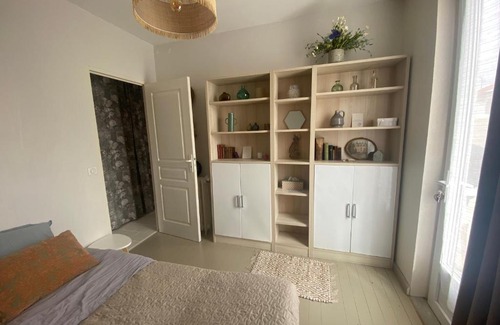 Perigny Apartamento | Petite chambre entrée indépendante