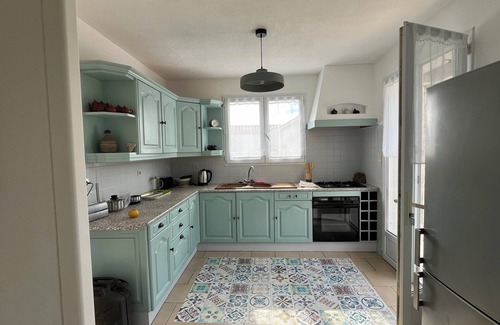 Saint-Georges-d'Oleron Casa | Petite Maison Avec Jardin Privatif au Cœur dun des Plus Beau Village Doleron