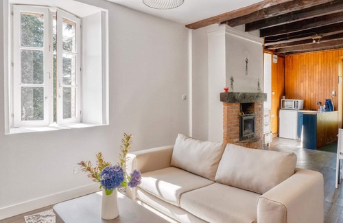 Saint-Pierre-de-Frugie Casa | Petite Maison Privée et son Jardin Médiéval au Coeur du Périgord Vert