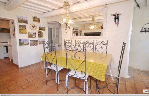 Saint-Maximin Casa | Petite Maison casa de piedra del siglo 18 en un pueblo típico provenzal