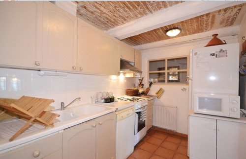 Saint-Maximin Casa | Petite Maison casa de piedra del siglo 18 en un pueblo típico provenzal