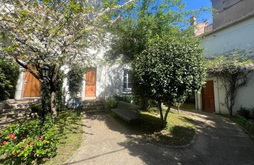 Aubervilliers Apartamento | Petite maison avec jardin à Paris