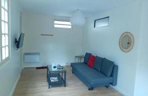 Montcaret Apartamento | Petite maison avec jardin